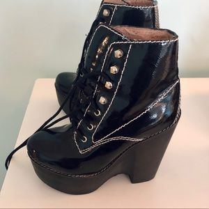 JEFFREY CAMPBELL TARDY Black PATENT Platform
